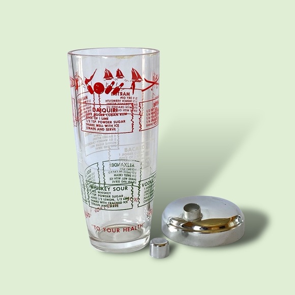 J. Earl & Sons Vintage Sports Glass Cocktail Shaker w/ Recipes 9.5” - Picture 6 of 13